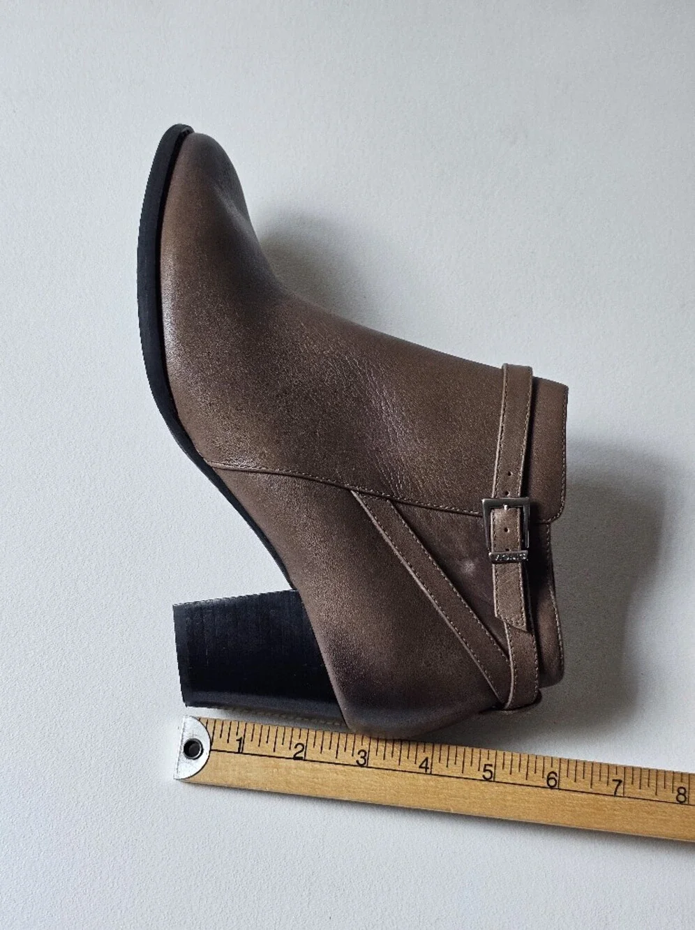 Vionic Uptown Leather Ankle Boots Taupe Buckle Block Heel Comfort Booties 9.5 W